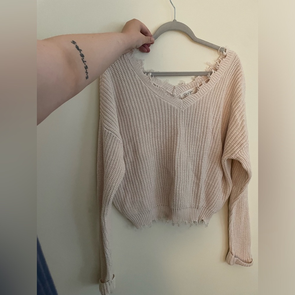 Jessica Simpson Cream V-Neck Ribbed Sweater